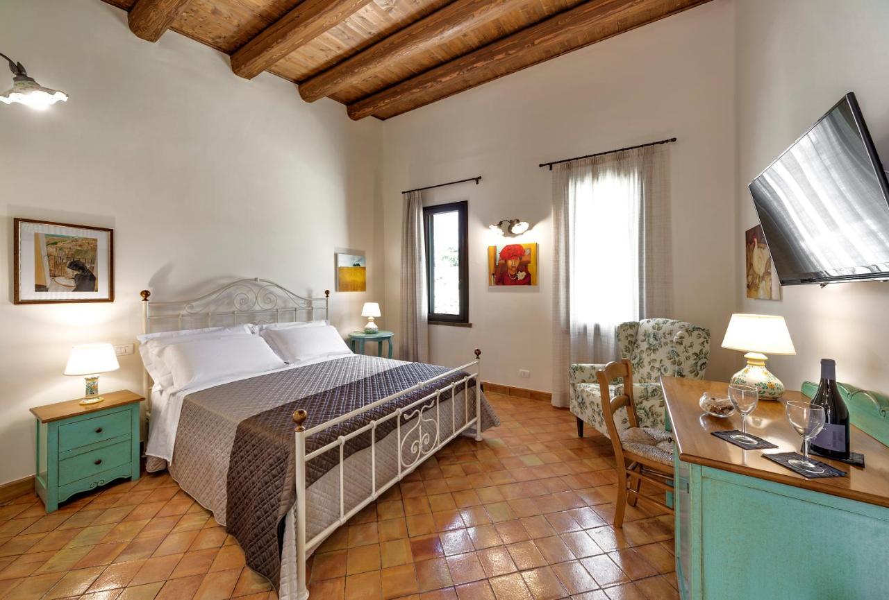 Relais Villa Del Monte Ragusa Bagian luar foto