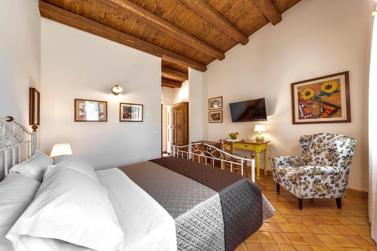 Relais Villa Del Monte Ragusa Bagian luar foto